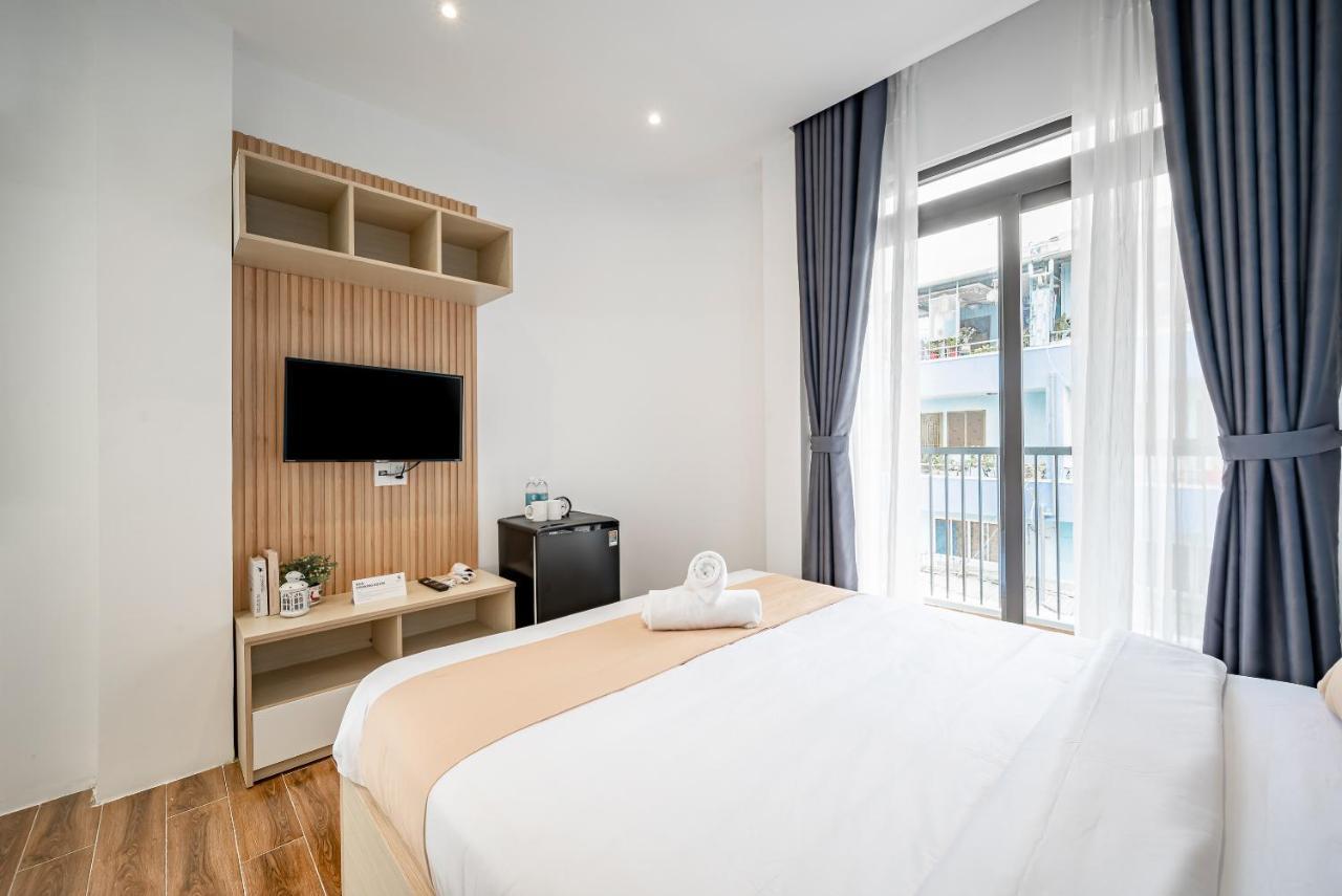 Cozrum Homes - Autumn House Ho Chi Minh City Exterior photo